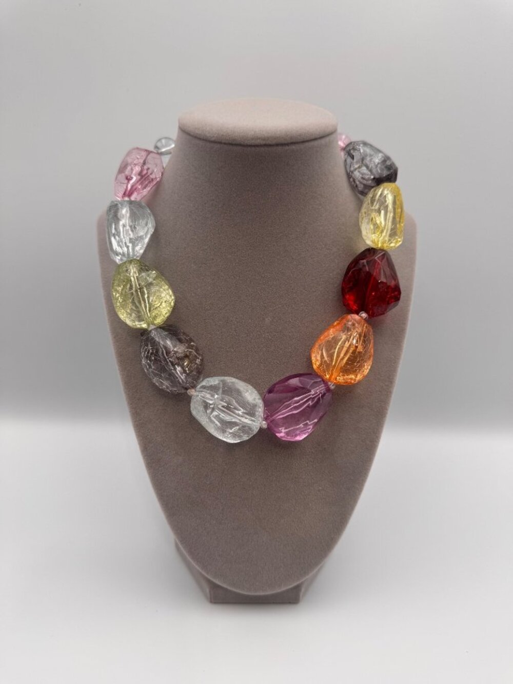 Unsigned Chunky Crackle Lucite Acrylic Multicolor Statement Necklace 18”